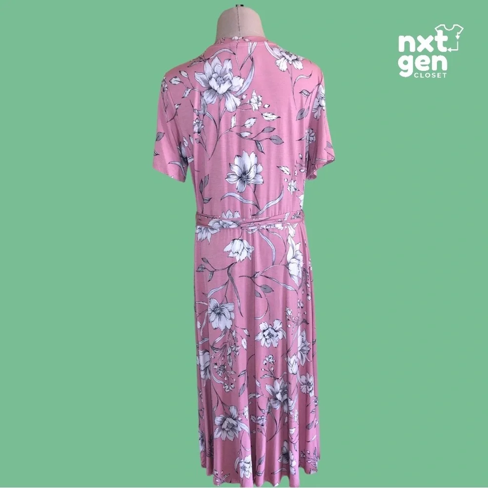 🔥NWT🔥 Matty M Women’s Faux Wrap Dress - Picture 2 of 6